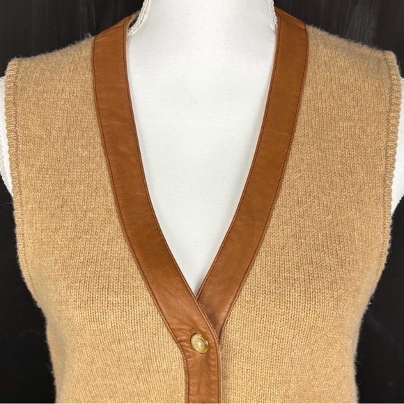 Lauren Ralph Lauren Women M Button Sweater Vest Wool Cashmere Leather Old Money - Picture 2 of 9